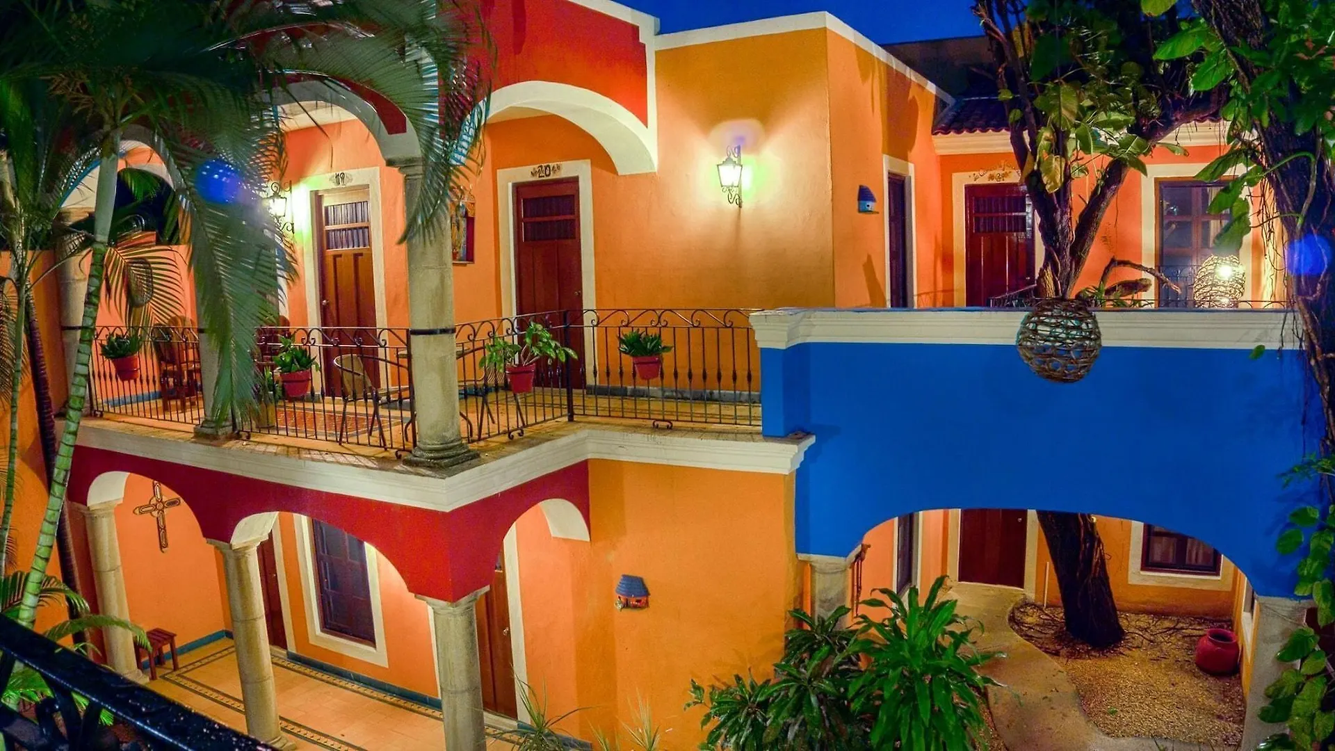 Hotel Casa De Las Flores 신데 델 카르멘 3*,